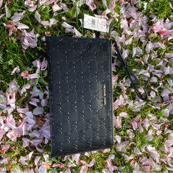 MICHAEL KORS Women's Jet Set LG Zip CLUTCH Wrist-let Wallet Leather Black NWT - Picture 3 of 6